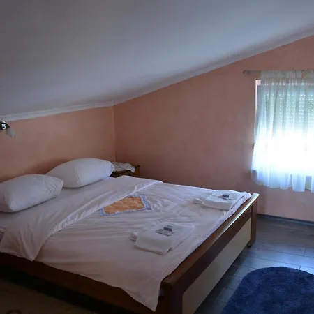모텔 Motel Most